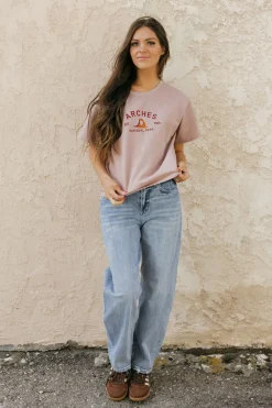 Dongguan Huoyoung Apparel Co National Parks|Tops<Arches Park Tee-Mocha