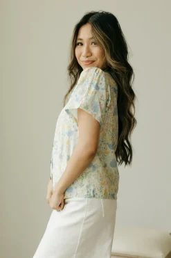 Dongguan Huoyoung Apparel Co Tops|Nursing Friendly<Beverly Top-Pale Floral