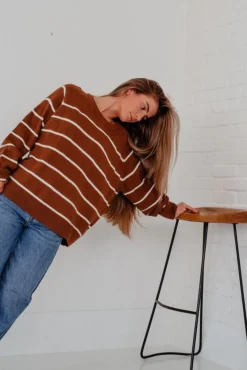 Dongguan Huoyoung Apparel Co Sweaters<Caitie Sweater-/Ivory