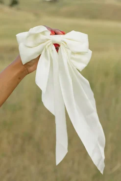 Ali Express Hair<Charmed Bow-Ivory