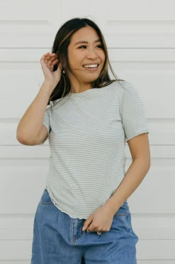 Dongguan Huoyoung Apparel Co Tops|Maternity Friendly<Delaney Top-Sage Stripe