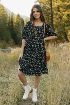 Dongguan Huoyoung Apparel Co Dresses|Maternity Friendly<Downtown Memories Dress- Floral