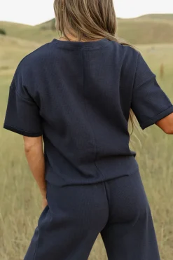 Dongguan Huoyoung Apparel Co Tops|Maternity Friendly<Fitz Top-Navy