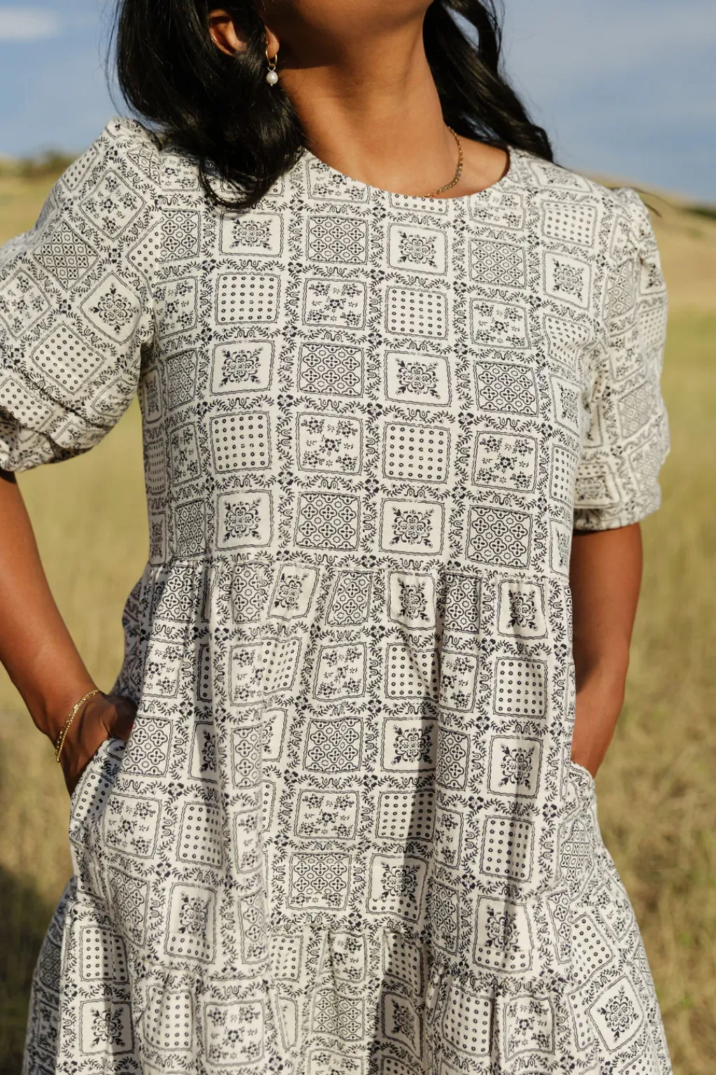 Dongguan Huoyoung Apparel Co Dresses|Maternity Friendly<Gracie Dress-Cream/Black