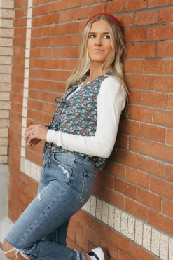 Polagram Outerwear|Tops<Lorretta Vest-Navy Floral