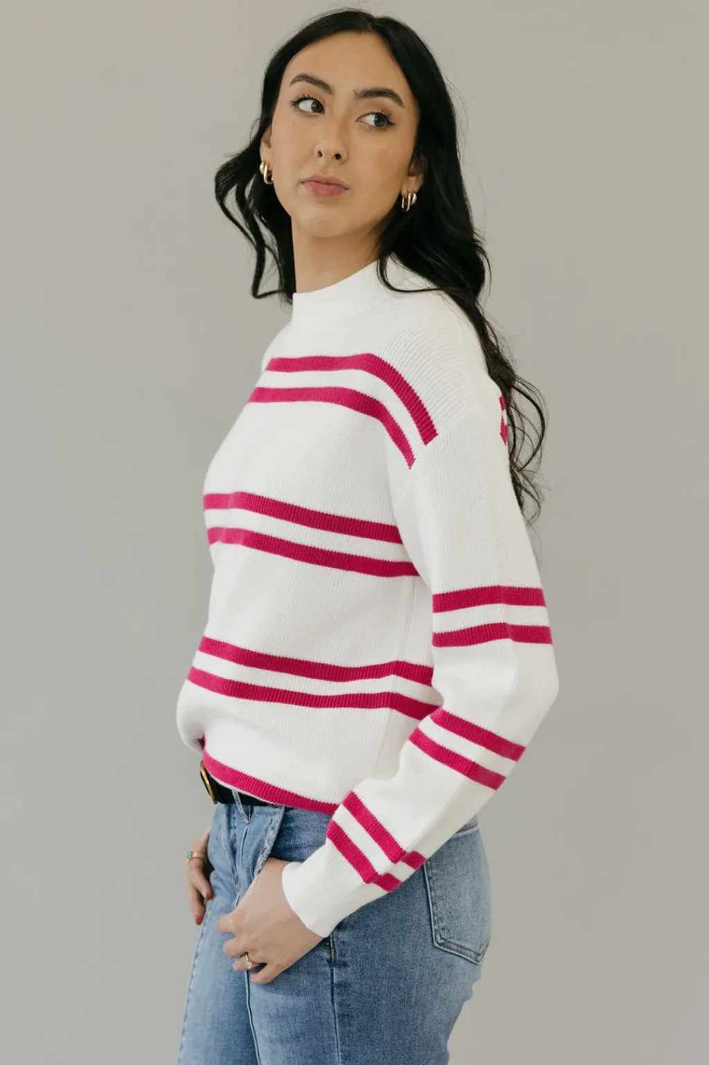 Dongguan Huoyoung Apparel Co Sweaters|Tops<Lovie Sweater-Ivory/Magenta