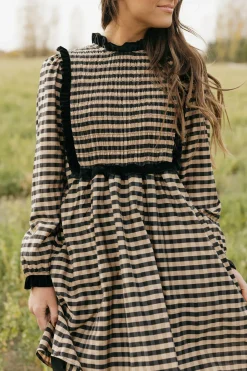 Dongguan Huoyoung Apparel Co Dresses|Dresses<Mae Dress-Tan/Black