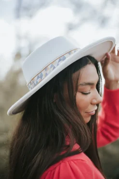 Ellison Hats & Beanies<Positive Energy Hat-Off White