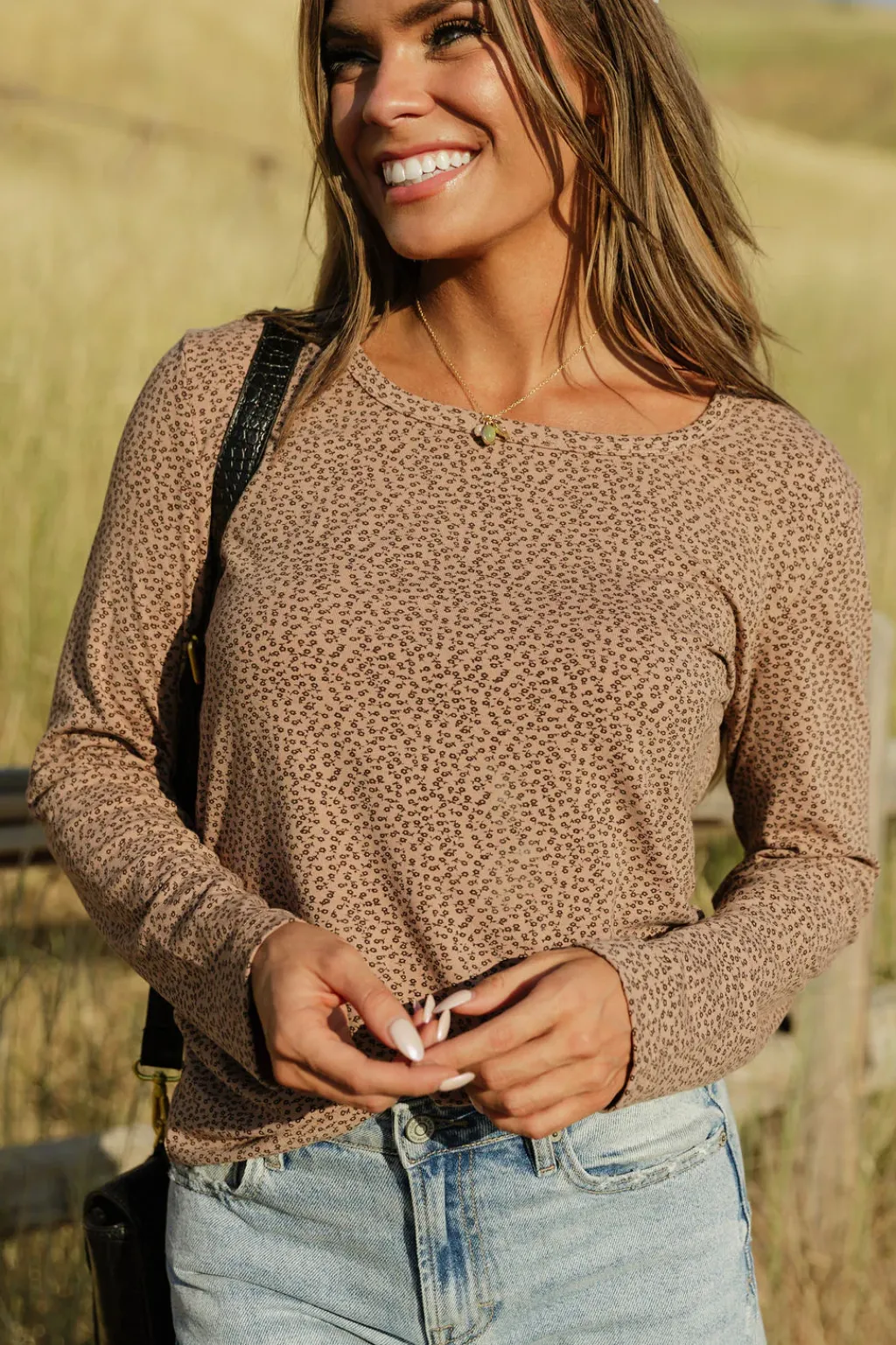 Dongguan Huoyoung Apparel Co Tops|Maternity Friendly<Rylie Top-Mocha Floral