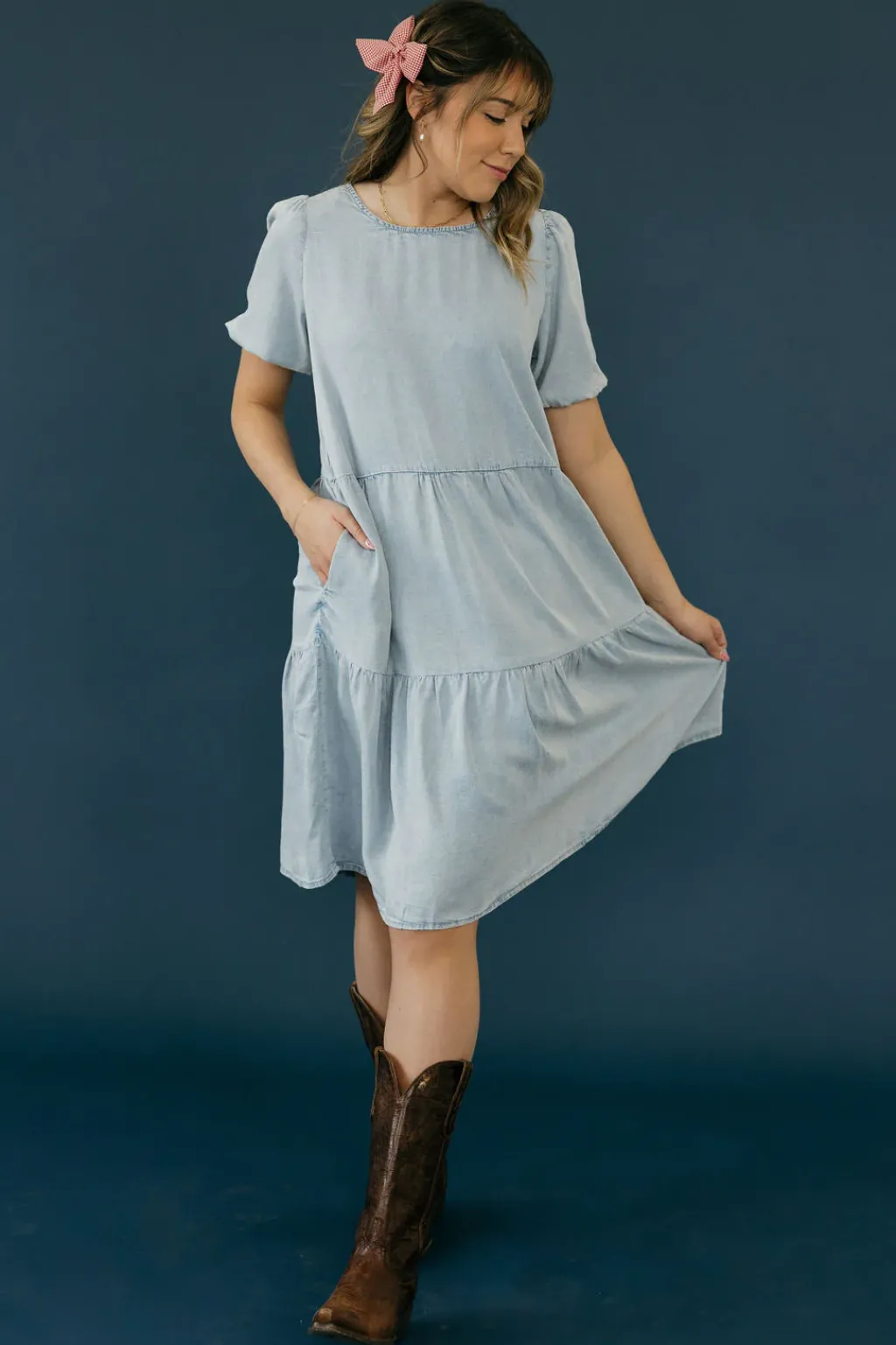 Calista Knee-Length Dresses<Scarlet Dress-Chambray