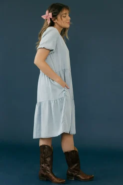 Calista Knee-Length Dresses<Scarlet Dress-Chambray