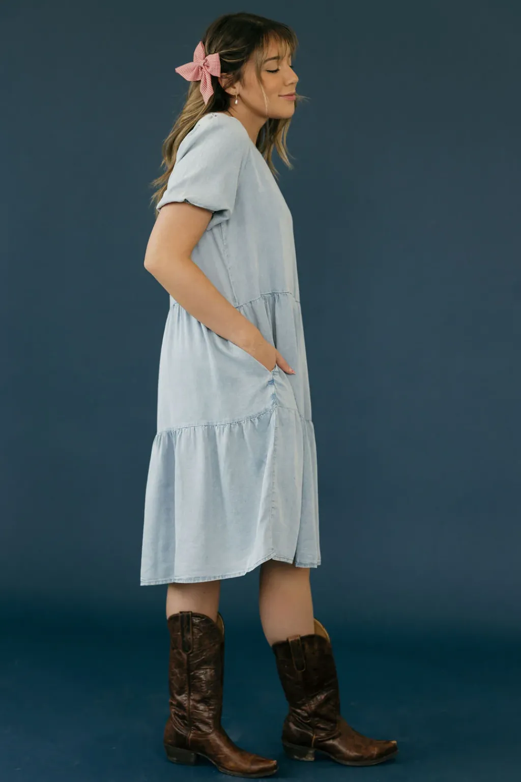 Calista Knee-Length Dresses<Scarlet Dress-Chambray
